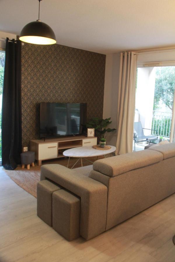 La Villa Ondine - Spacieux Appartement Sur Les Collines Nicoises - Piscine - 2 Parkings - Clim - Wifi Nizza Exterior foto